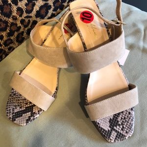 Beautiful sandals. Real leather and 2 inches heel.